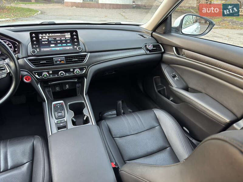 Седан Honda Accord 2020 в Днепре
