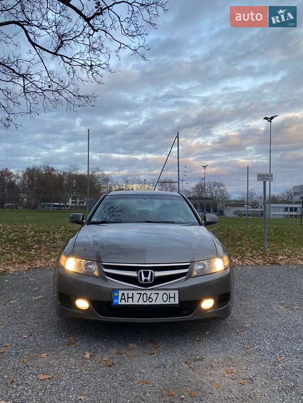 Седан Honda Accord 2008 в Киеве