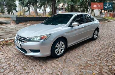 Седан Honda Accord 2013 в Тульчині