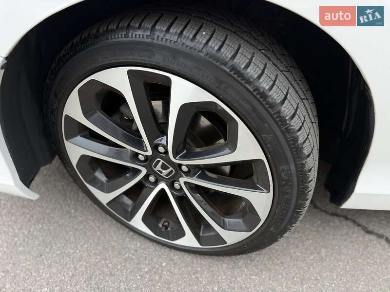 Седан Honda Accord 2013 в Днепре