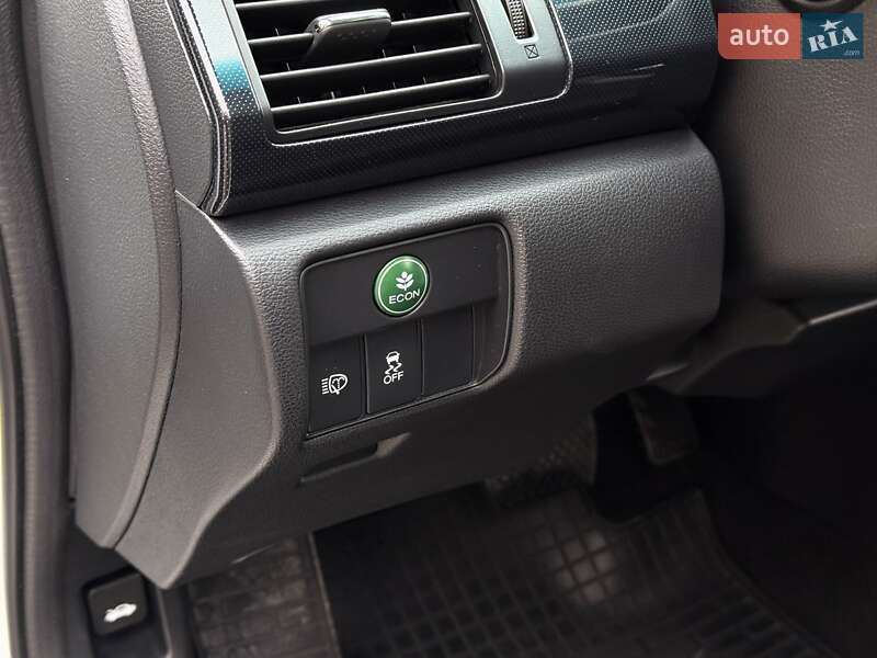 Седан Honda Accord 2013 в Днепре