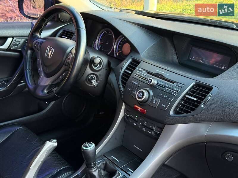 Седан Honda Accord 2008 в Киеве