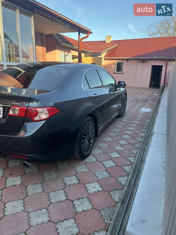 Седан Honda Accord 2011 в Тернополе