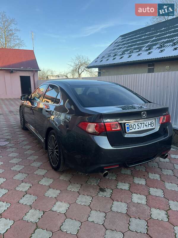 Седан Honda Accord 2011 в Тернополе