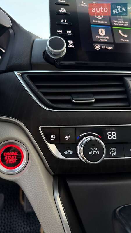 Седан Honda Accord 2018 в Одессе