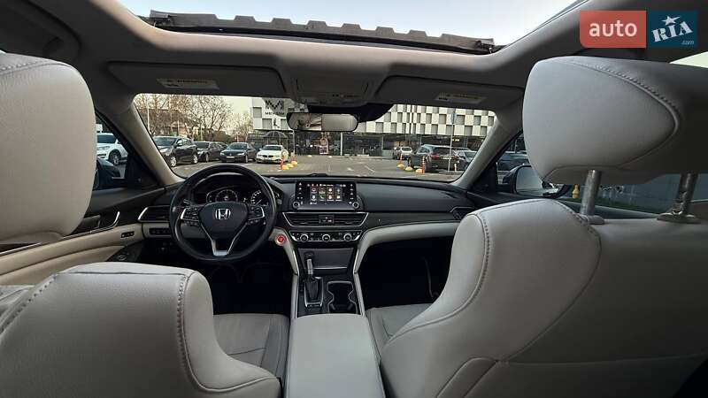 Седан Honda Accord 2018 в Одессе