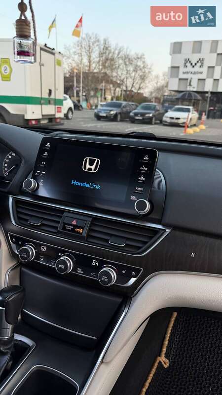 Седан Honda Accord 2018 в Одессе