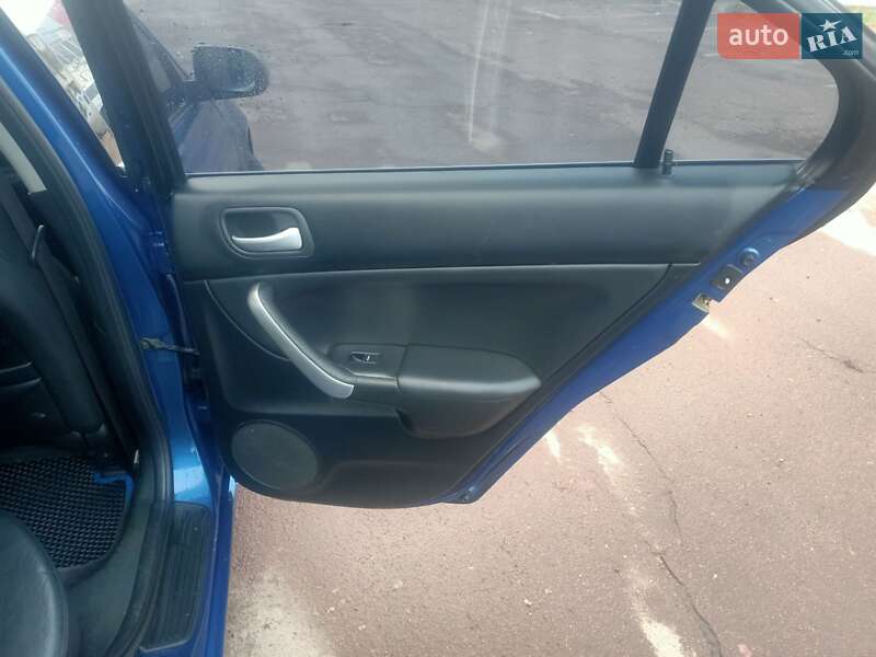 Седан Honda Accord 2004 в Чернігові