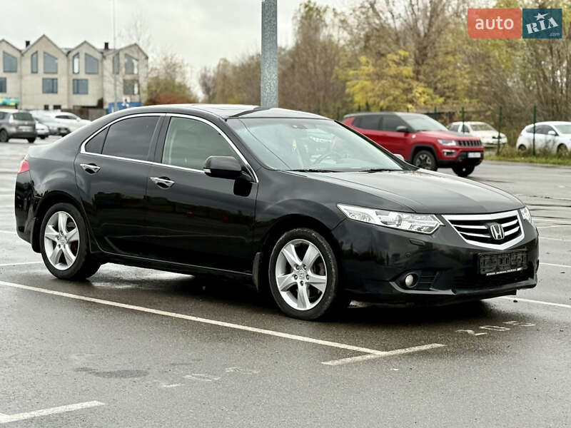 Седан Honda Accord 2011 в Киеве