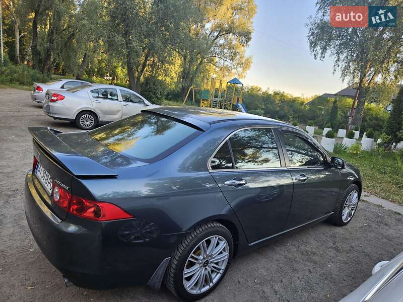 Седан Honda Accord 2005 в Киеве