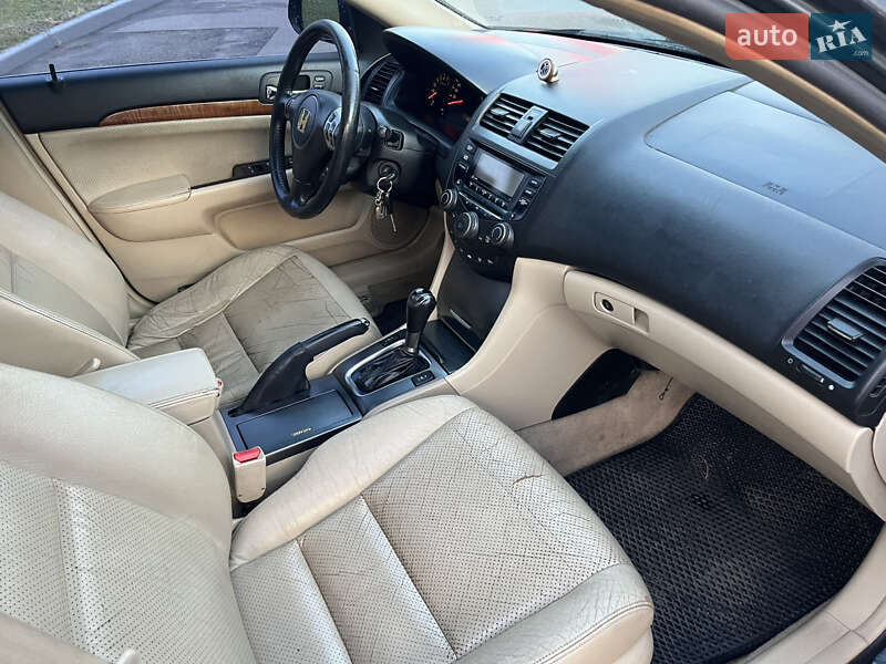 Седан Honda Accord 2006 в Киеве фото 5 Седан Honda Accord 2006 в Киеве