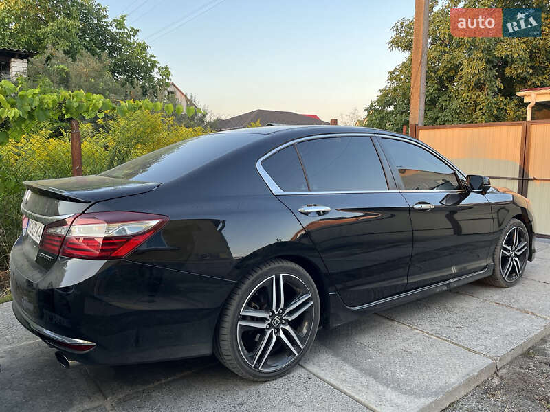 Седан Honda Accord 2015 в Киеве фото 3 Седан Honda Accord 2015 в Киеве