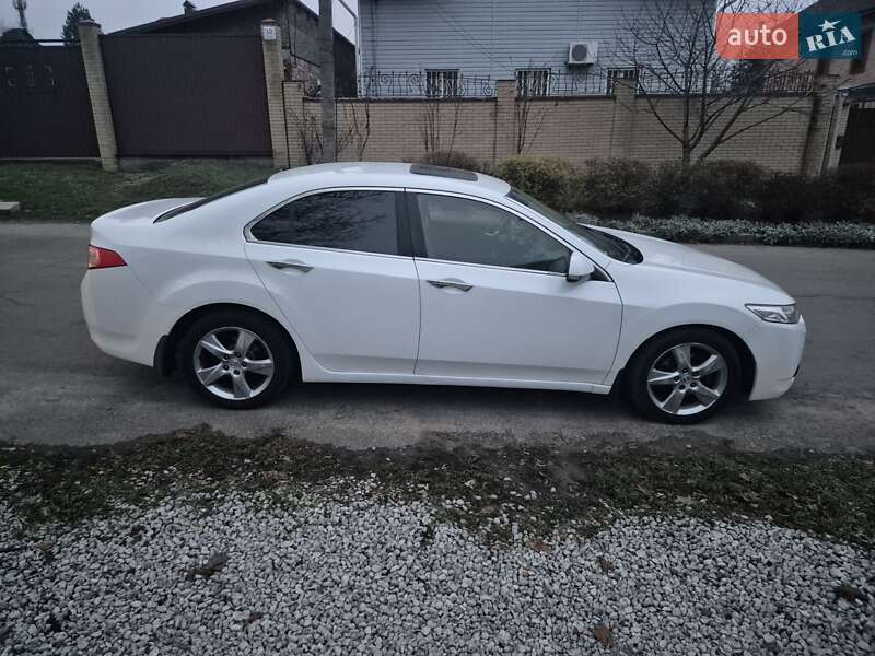 Седан Honda Accord 2012 в Днепре