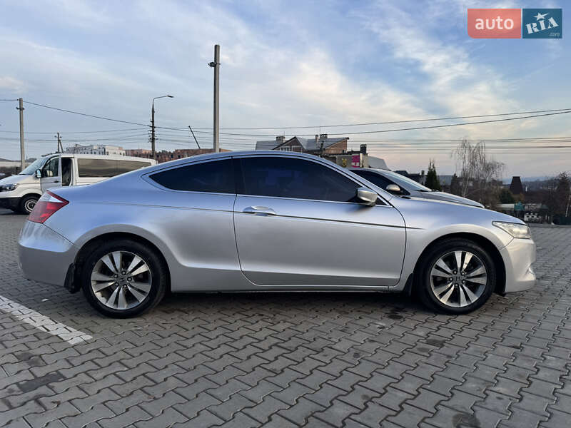 Купе Honda Accord 2008 в Чернівцях фото 10 Купе Honda Accord 2008 в Чернівцях