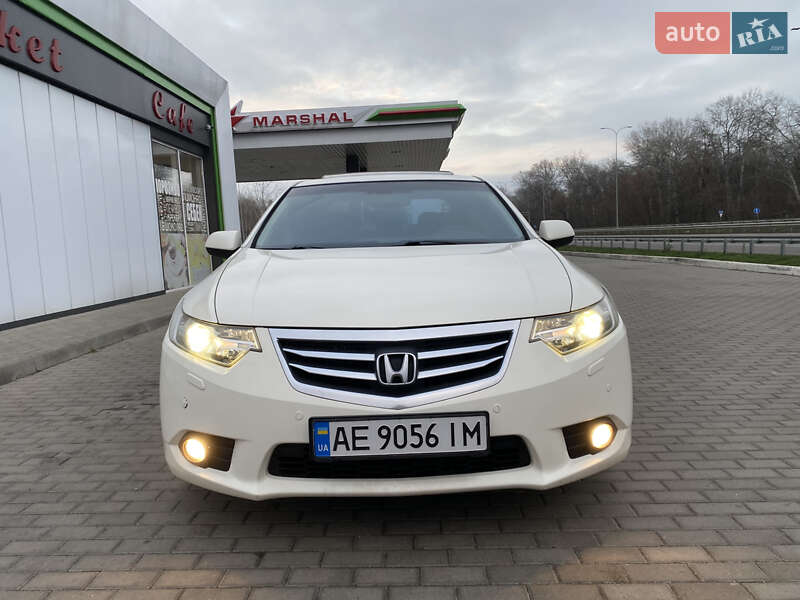 Седан Honda Accord 2011 в Полтаві