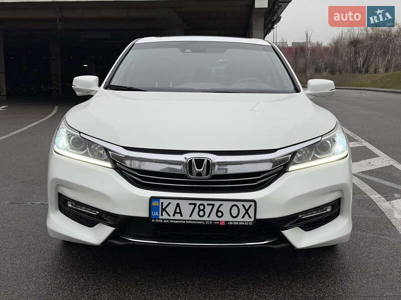 Седан Honda Accord 2016 в Киеве