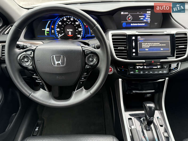 Седан Honda Accord 2016 в Киеве