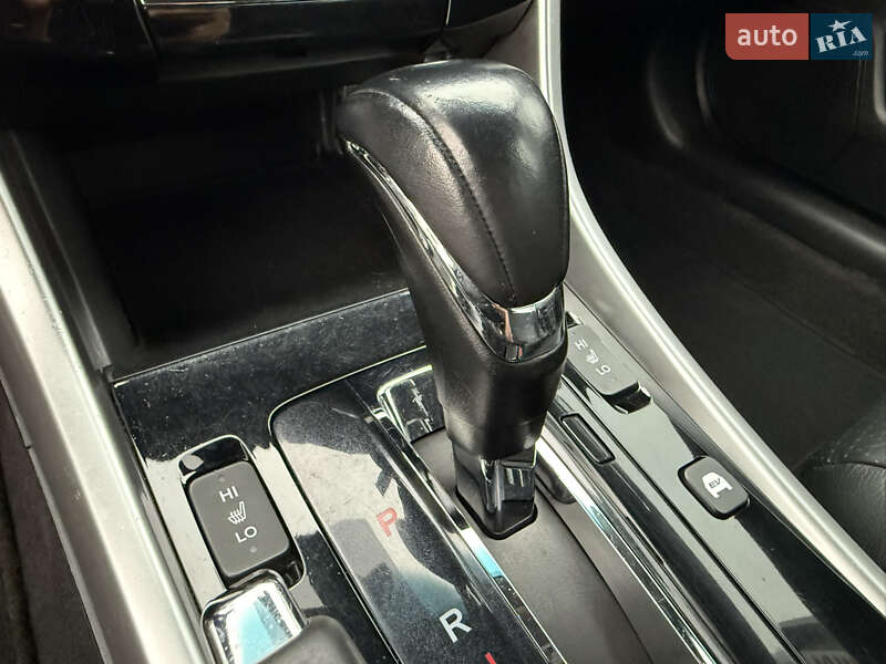 Седан Honda Accord 2016 в Киеве