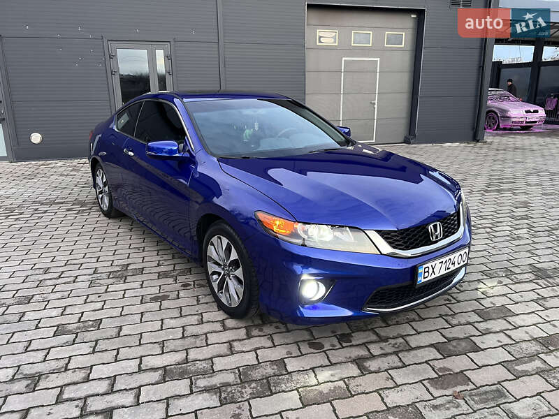 Купе Honda Accord 2012 в Малине