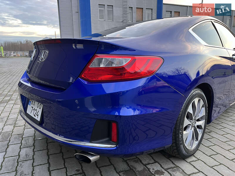 Купе Honda Accord 2012 в Малине