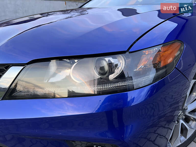 Купе Honda Accord 2012 в Малине