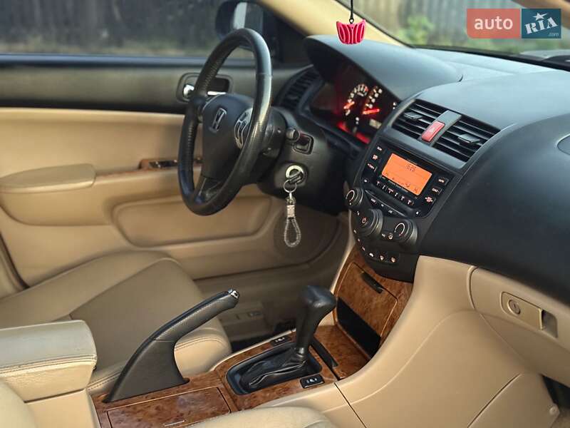 Седан Honda Accord 2004 в Білій Церкві