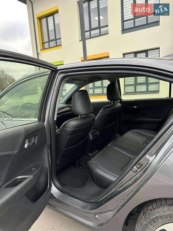 Седан Honda Accord 2017 в Львові