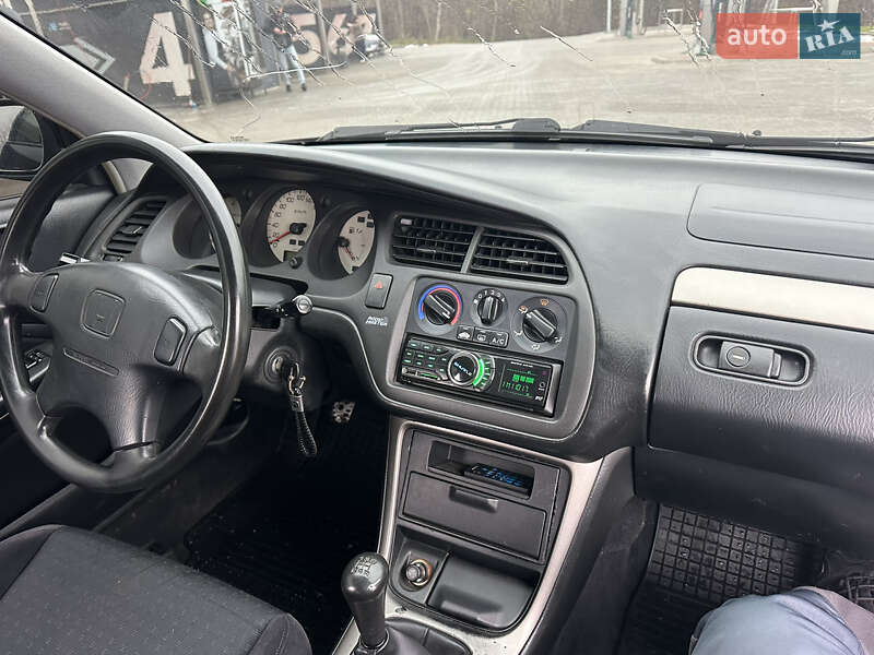 Седан Honda Accord 2001 в Львове