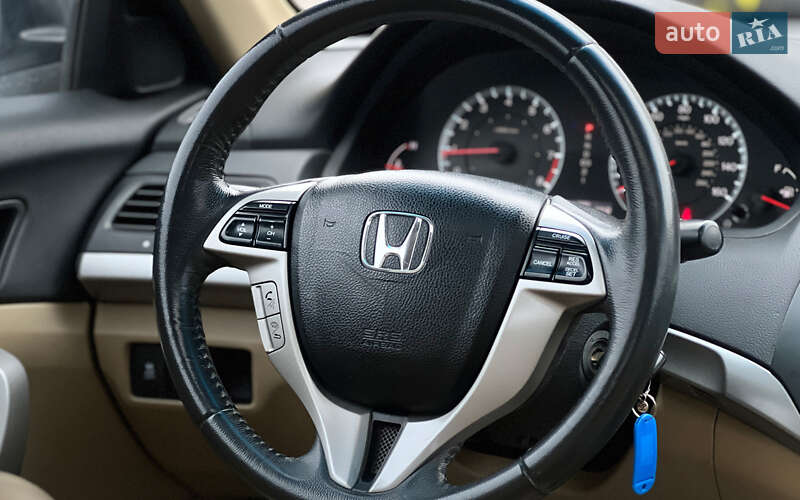 Купе Honda Accord 2012 в Львові