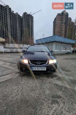 Седан Honda Accord 2004 в Киеве