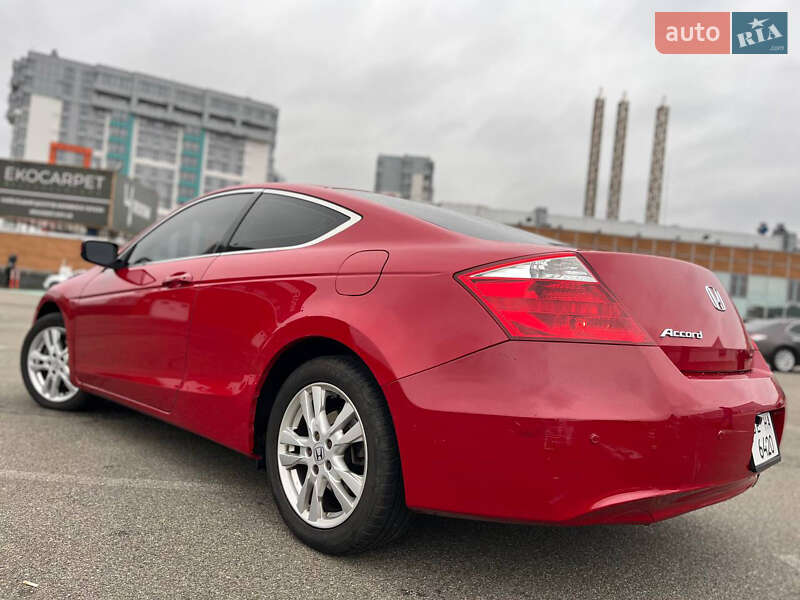 Купе Honda Accord 2008 в Києві