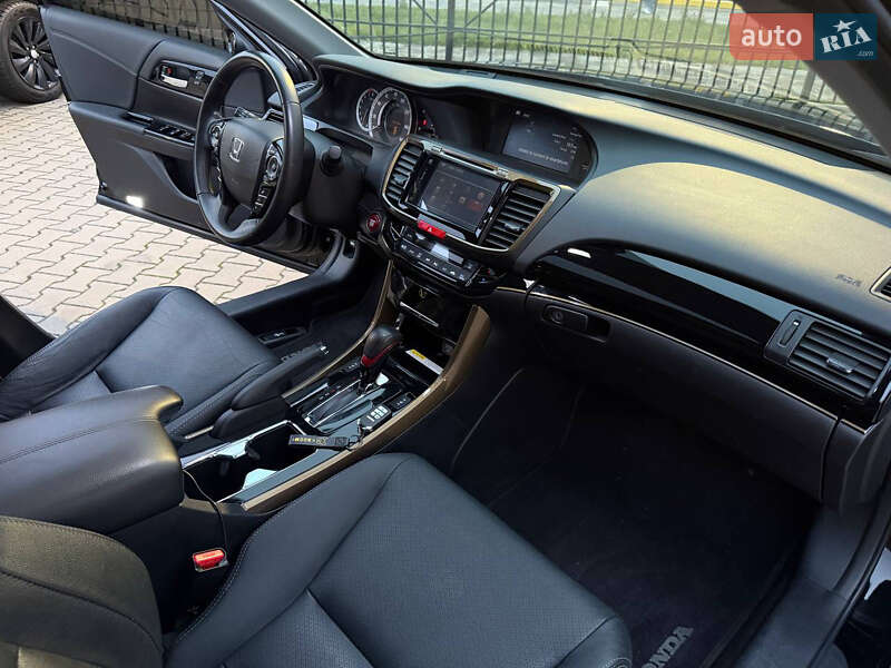 Седан Honda Accord 2017 в Києві фото 11 Седан Honda Accord 2017 в Києві