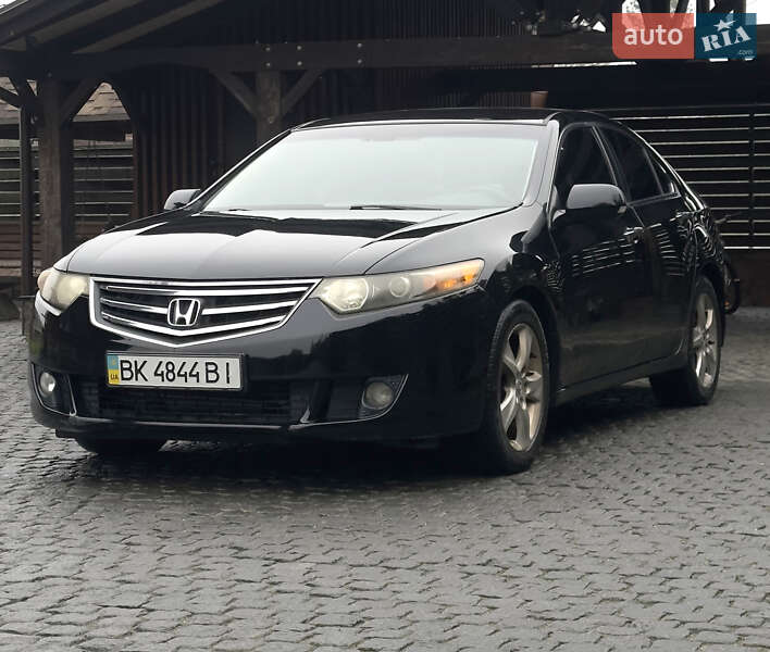 Седан Honda Accord 2008 в Ровно