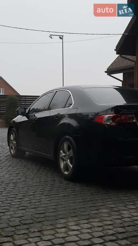 Седан Honda Accord 2008 в Ровно