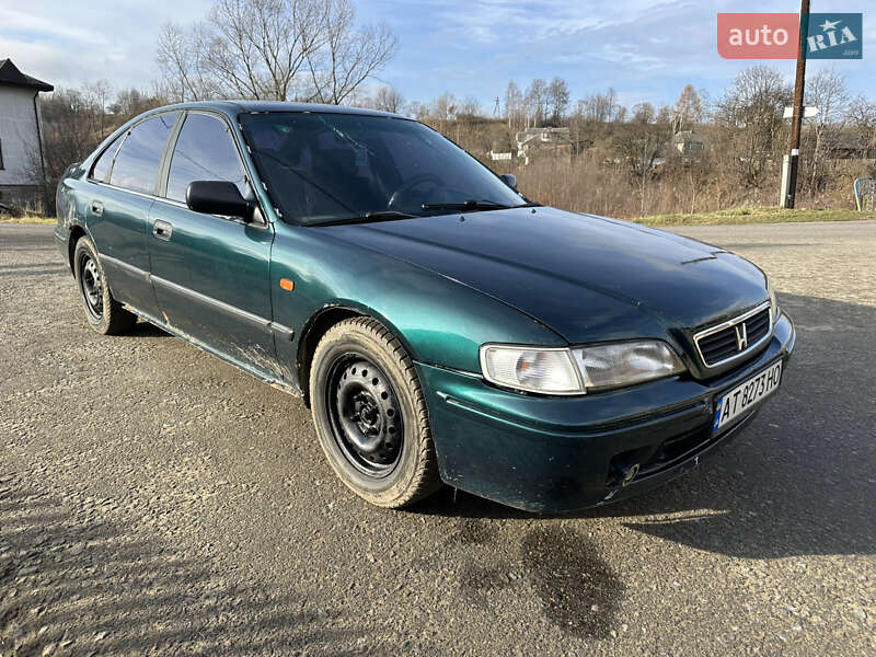 Седан Honda Accord 1998 в Делятине
