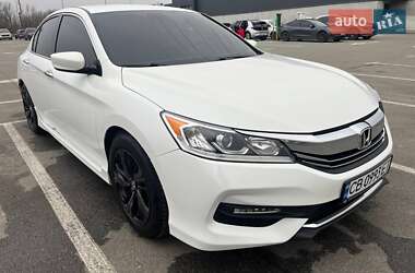 Седан Honda Accord 2017 в Киеве