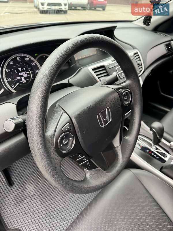 Седан Honda Accord 2015 в Киеве фото 16 Седан Honda Accord 2015 в Киеве