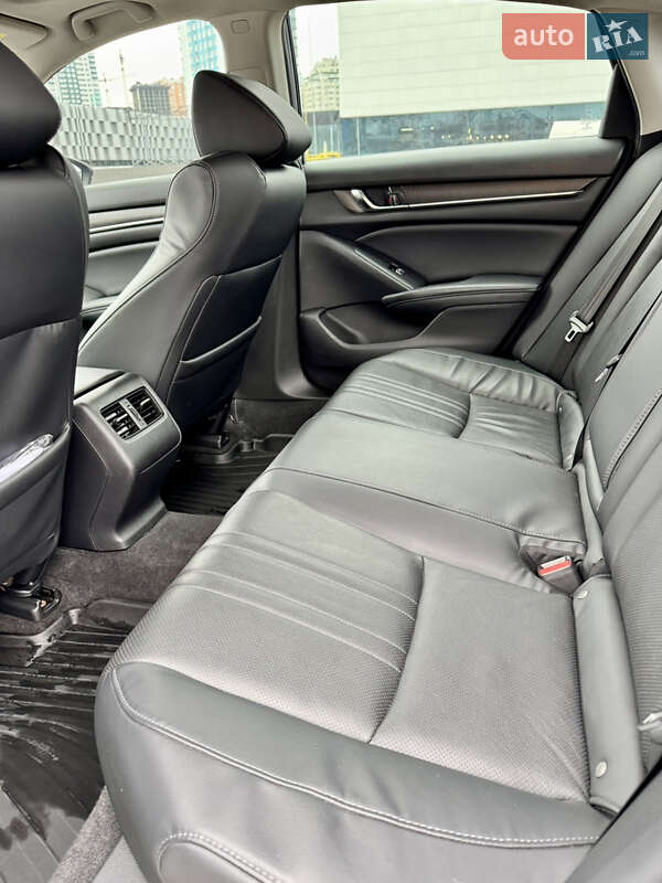 Седан Honda Accord 2018 в Одесі