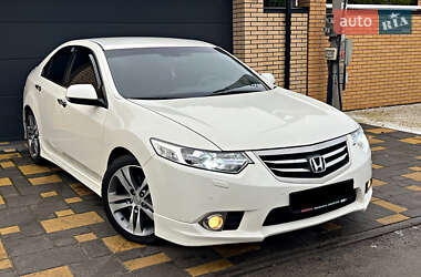 Седан Honda Accord 2011 в Києві