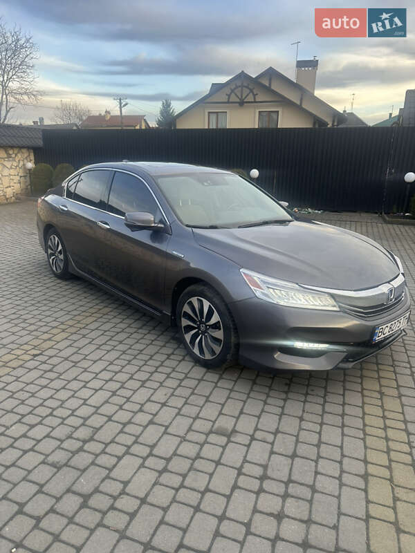 Седан Honda Accord 2016 в Львове