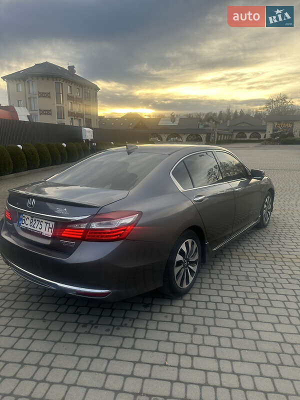 Седан Honda Accord 2016 в Львове