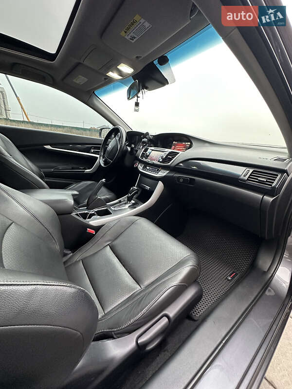 Купе Honda Accord 2013 в Киеве фото 18 Купе Honda Accord 2013 в Киеве
