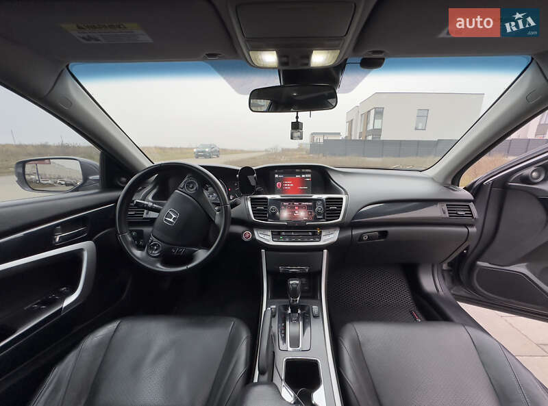 Купе Honda Accord 2013 в Киеве фото 32 Купе Honda Accord 2013 в Киеве