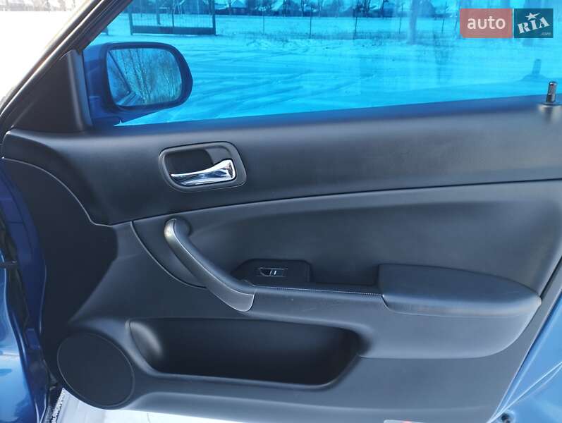 Седан Honda Accord 2004 в Бурині