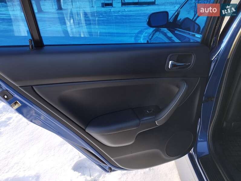 Седан Honda Accord 2004 в Бурині