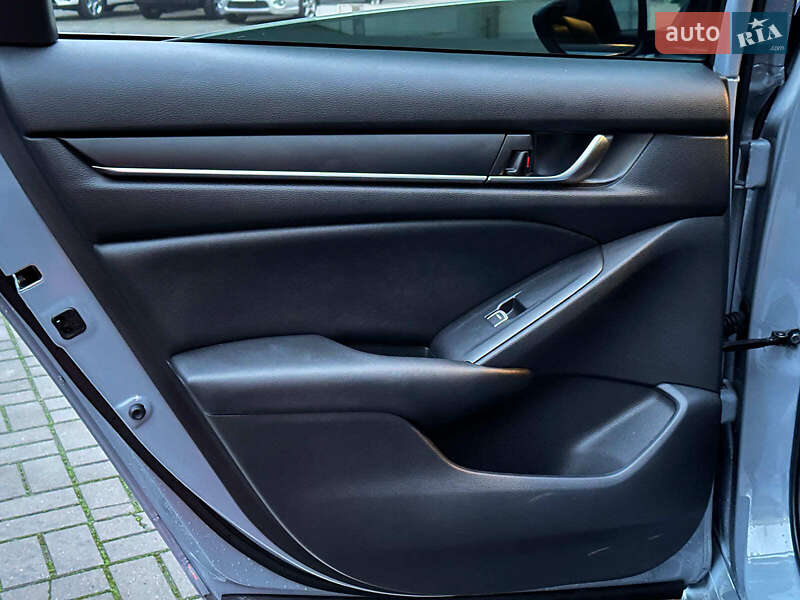 Седан Honda Accord 2022 в Одесі