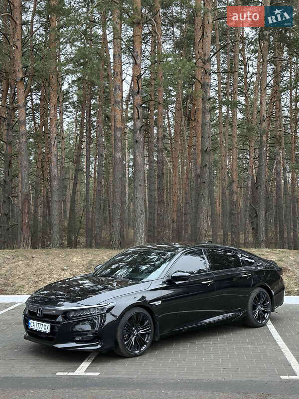 Седан Honda Accord 2018 в Черкасах