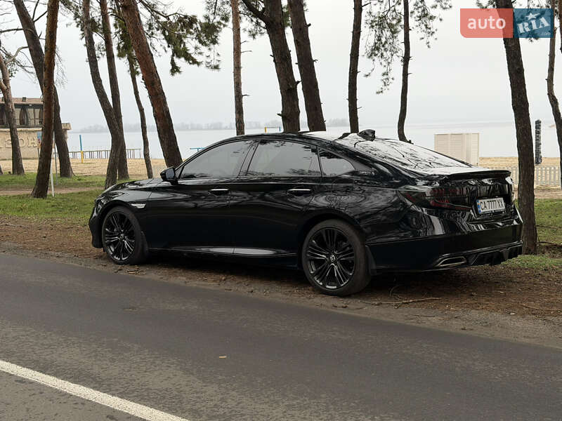 Седан Honda Accord 2018 в Черкасах