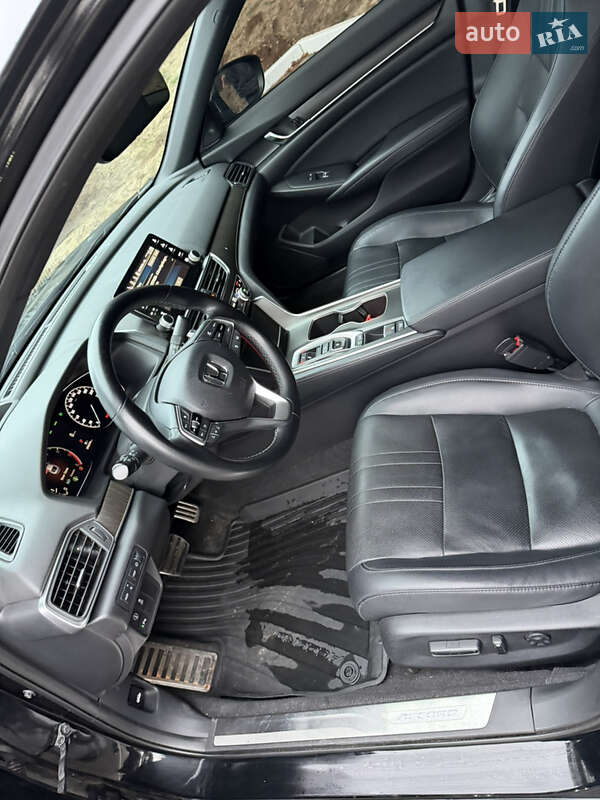 Седан Honda Accord 2018 в Черкасах