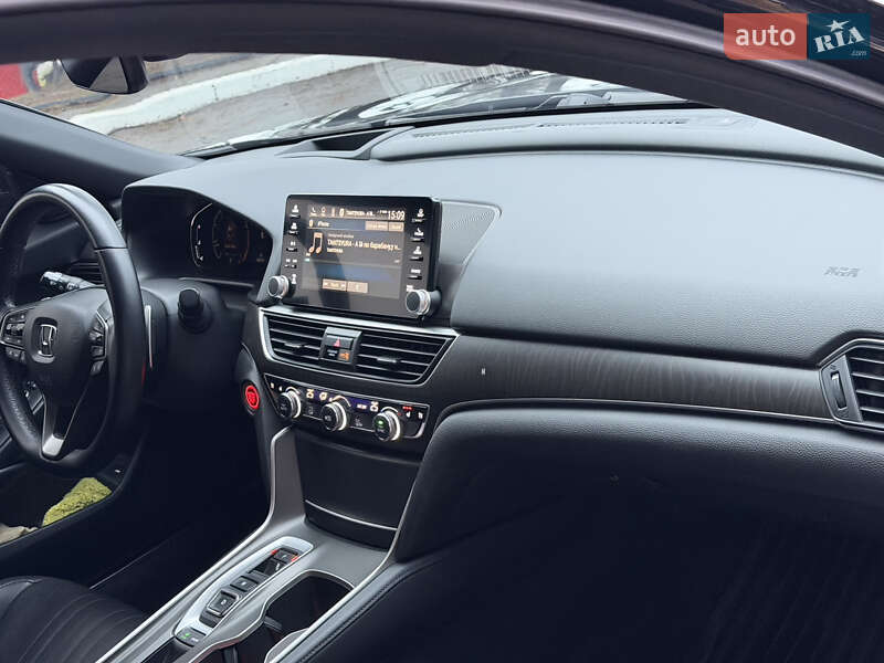 Седан Honda Accord 2018 в Черкасах